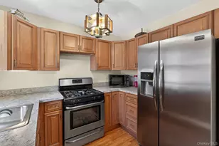 128 Virginia Rd, White Plains, NY 10603 - Photo 15
