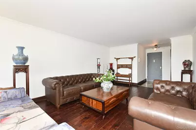 152-18 Union Turnpike #5O, Flushing, NY 11367 - Photo 5