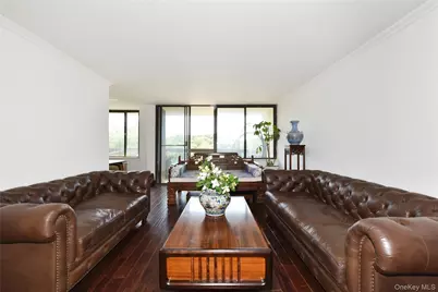 152-18 Union Turnpike #5O, Flushing, NY 11367 - Photo 3