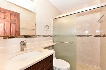 152-18 Union Turnpike #5O, Flushing, NY 11367 - Photo 13