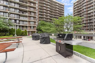 152-18 Union Turnpike #5O, Flushing, NY 11367 - Photo 21