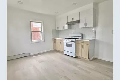 33 Cherry Lane, Carle Place, NY 11514 - Photo 3