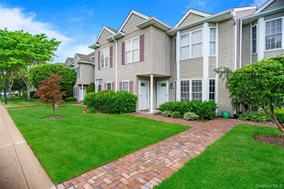 1075 Savoy Drive, Melville, NY 11747 - Photo 3