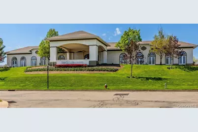 1075 Savoy Drive, Melville, NY 11747 - Photo 29
