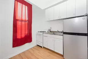 125-12 18th Ave, College Point, NY 11356 - Photo 23