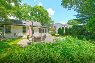 18 Homeland Dr, Huntington, NY 11743 - Photo 21