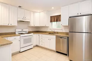 263 Tamerisk Ln, New Windsor, NY 12553 - Photo 13