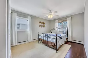 11 Edgewood Dr, Hicksville, NY 11801 - Photo 17