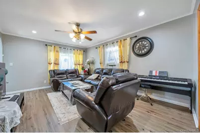 48 Liberty Avenue, Mineola, NY 11501 - Photo 7