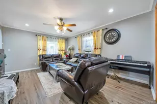 48 Liberty Ave, Mineola, NY 11501 - Photo 7
