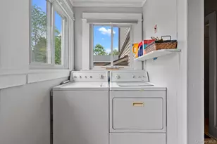 8 Beekman St, Poughkeepsie, NY 12601 - Photo 19