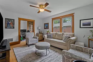 8 Beekman St, Poughkeepsie, NY 12601 - Photo 5