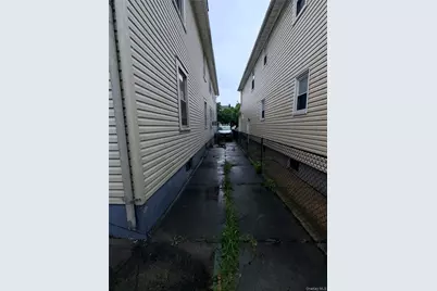 9922 193rd Street, Hollis, NY 11423 - Photo 3
