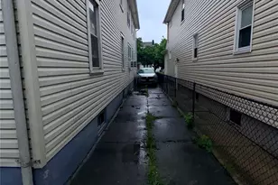 99-22 193rd St, Hollis, NY 11423 - Photo 3