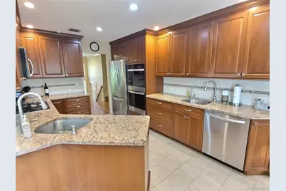 3452 Turf Road, Oceanside, NY 11572 - Photo 15