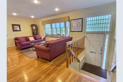 3452 Turf Road, Oceanside, NY 11572 - Photo 3