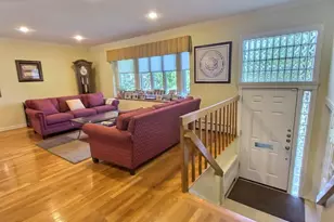 3452 Turf Rd, Oceanside, NY 11572 - Photo 3