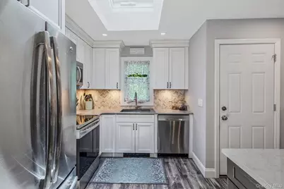74 Huron Street, Port Jefferson Station, NY 11776 - Photo 7