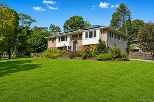 7 Dalton Ln, East Northport, NY 11731 - Photo 37