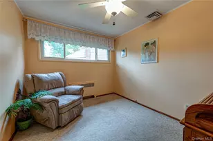 689 Bruce Dr, East Meadow, NY 11554 - Photo 21