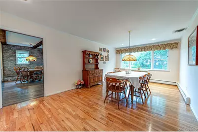 689 Bruce Drive, East Meadow, NY 11554 - Photo 9