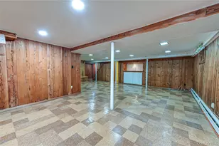 689 Bruce Dr, East Meadow, NY 11554 - Photo 25