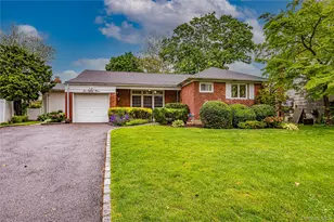 689 Bruce Dr, East Meadow, NY 11554 - Photo 33