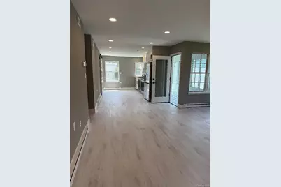 379 Larchmont Court, Ridge, NY 11961 - Photo 7