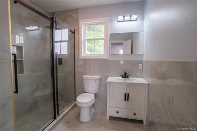 139 Maple Avenue, Bethpage, NY 11714 - Photo 13