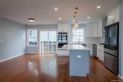 139 Maple Avenue, Bethpage, NY 11714 - Photo 5