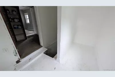 [Address not provided], Poughkeepsie, NY 12601 - Photo 3