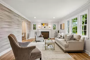22 Shorehaven Ln, Manhasset, NY 11030 - Photo 3