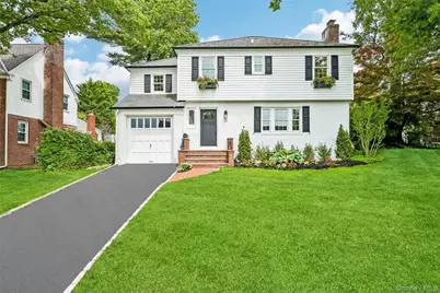 22 Shorehaven Lane, Manhasset, NY 11030 - Photo 1