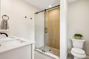 22 Shorehaven Ln, Manhasset, NY 11030 - Photo 13