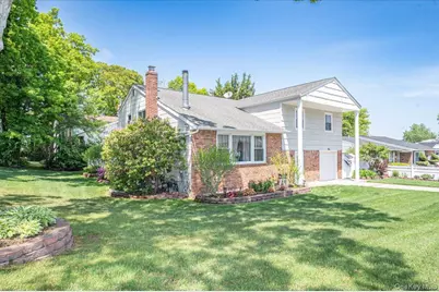 5 Spruceton Street, Brookhaven, NY 11784 - Photo 3