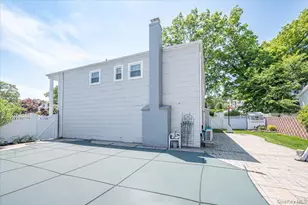 5 Spruceton St, Brookhaven, NY 11784 - Photo 31