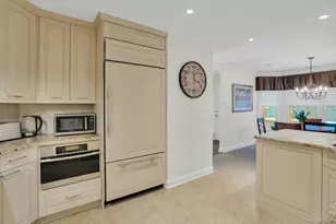 30 Lakebridge Dr S, Kings Park, NY 11754 - Photo 25