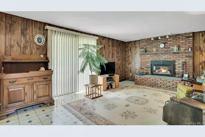 111 Daly Road, East Northport, NY 11731 - Photo 23