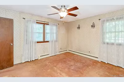 3 Boston Avenue, Medford, NY 11763 - Photo 23
