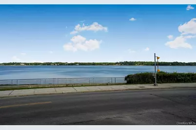 899 Harbor View Road, Mill Neck, NY 11771 - Photo 29