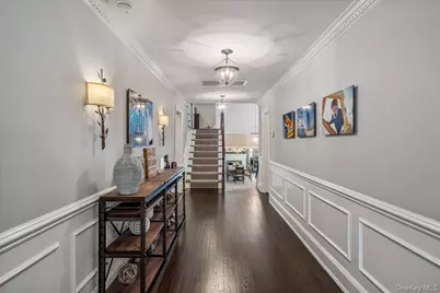 100 Elderfields Road, Manhasset, NY 11030 - Photo 13