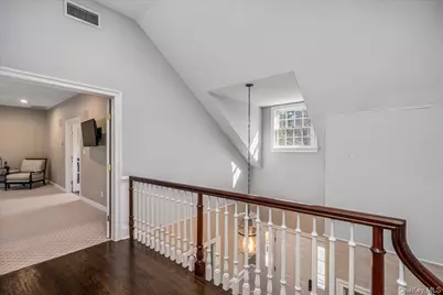 100 Elderfields Road, Manhasset, NY 11030 - Photo 15