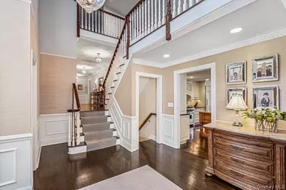 100 Elderfields Road, Manhasset, NY 11030 - Photo 5