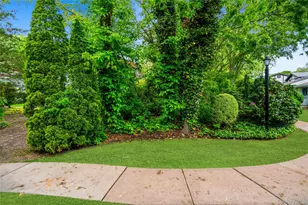 831 Blue Ridge Dr, Medford, NY 11763 - Photo 7