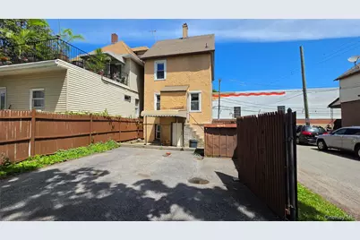 146 Beechwood Avenue, New Rochelle, NY 10801 - Photo 17