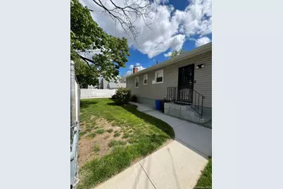12005 Nashville Boulevard, Saint Albans, NY 11412 - Photo 3