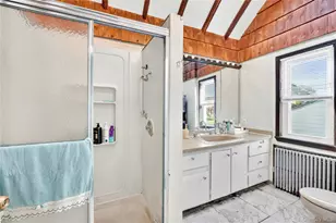 207 New Hyde Park Rd, New Hyde Park, NY 11040 - Photo 15
