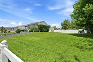 661 Shore Dr, Oakdale, NY 11769 - Photo 39