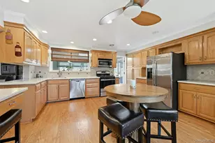 661 Shore Dr, Oakdale, NY 11769 - Photo 15