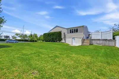 661 Shore Drive, Oakdale, NY 11769 - Photo 37